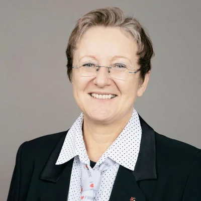 prof. PhDr. Hana Pravdová, PhD.