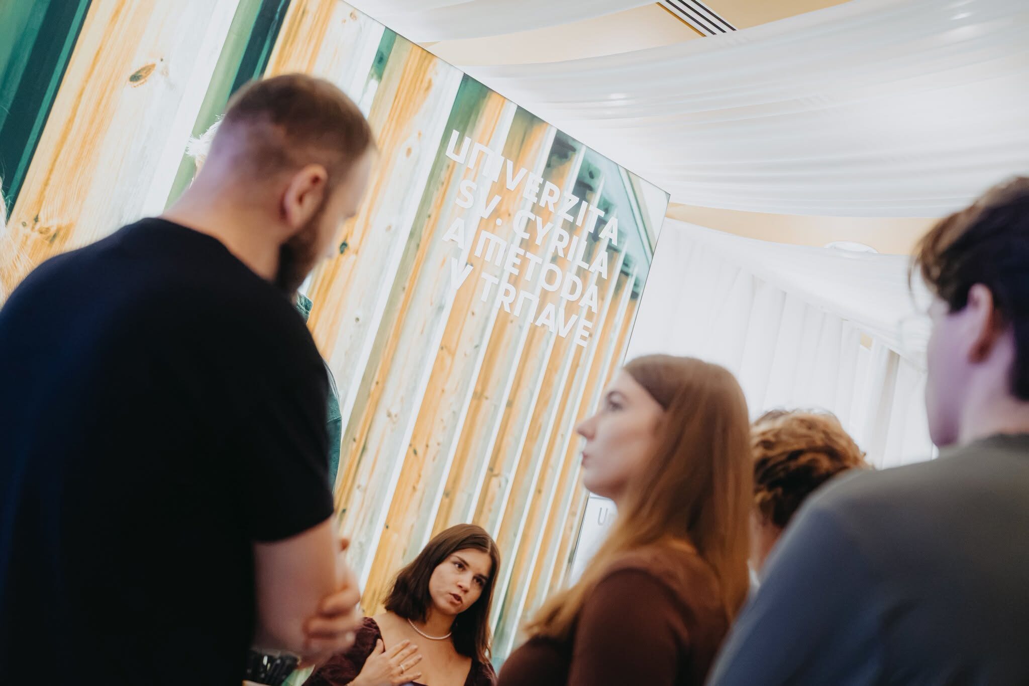Historický akademický rok na UCM: Voľba stáže namiesto diplomoviek a najväčšia digitalizácia v histórii univerzity