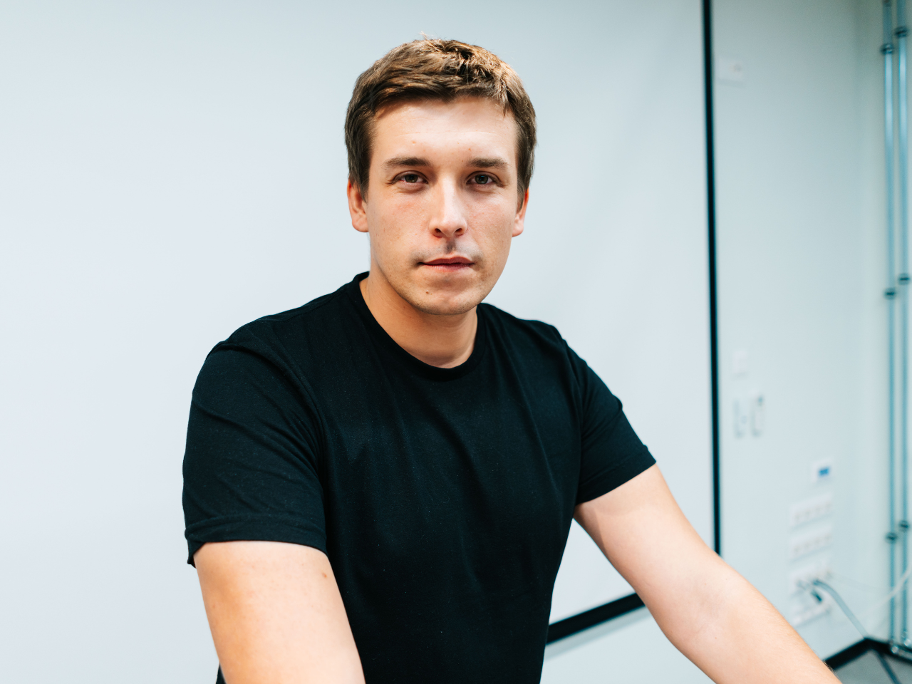 Namiesto kopania zákopov by sme mali hľadať to, čo nás spája, hovorí doktor Oprala o stave verejnej diskusie na Slovensku