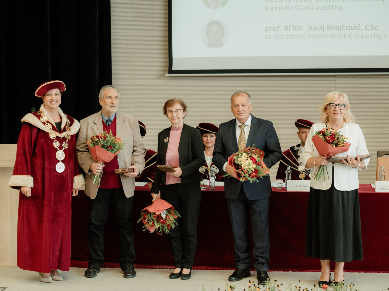 Rektorka ocenila výnimočné osobnosti univerzity, medzi nimi aj dve naše profesorky