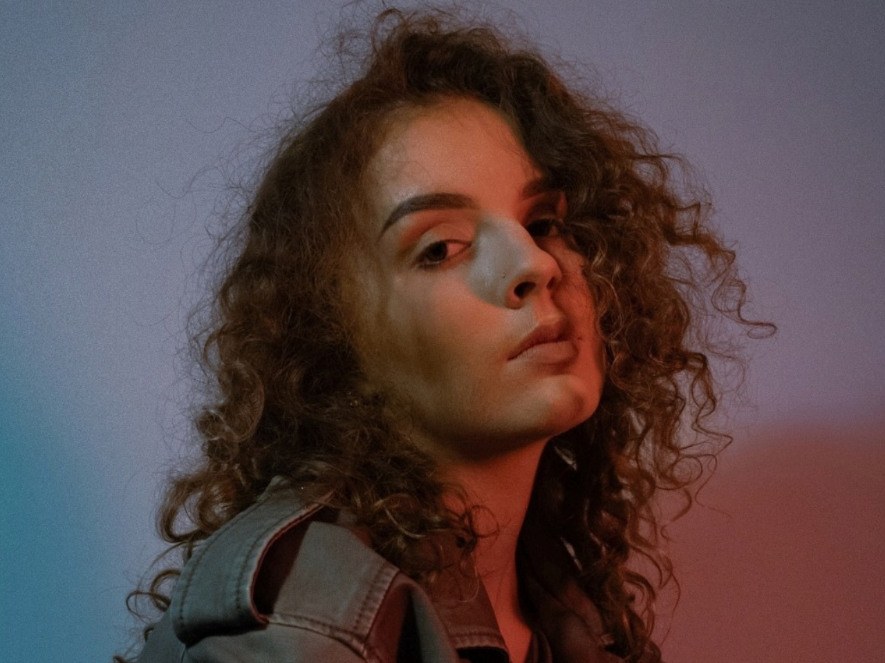 Z FMK na Radio_Head Awards: Naša študentka FAYE súťaží v kategórii objav roka